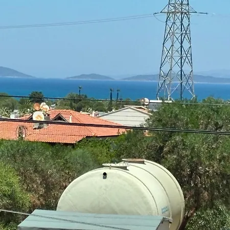 Alacati Pool And Garden Villa Çeşme